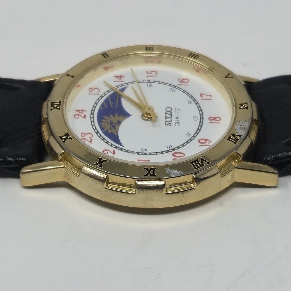 Vintage Suizo Quartz Watch Sun Moon Phase Day Night Dial Gold Tone Roman Bezel